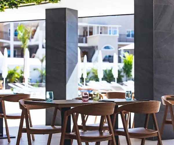 Mynd Adeje Hotel